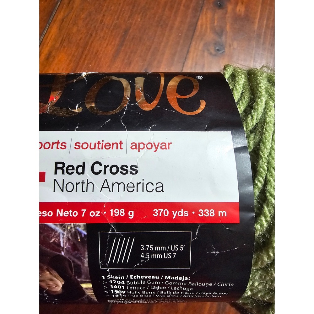 Red Heart With Love Acrylic Yarn Lettuce Green 1601 Medium 4 7oz 370yds E400 - Picture 2 of 4